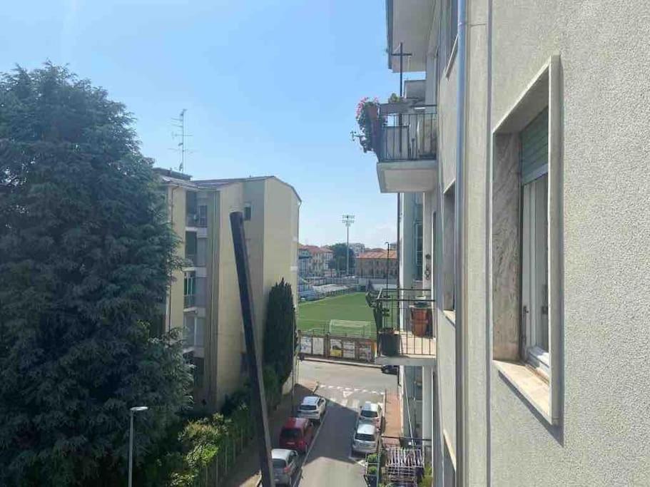 Apartamento La Casa Di Alice Vercelli Exterior foto
